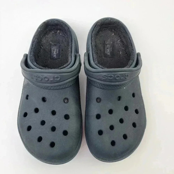 Classic Black Lined Crocs - 9 - Picture 7 of 11